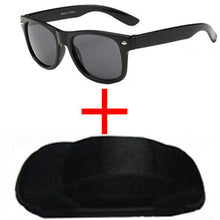 Load image into Gallery viewer, Cool 6-15 Years Kids Sunglasses With Case