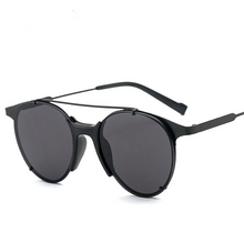 Load image into Gallery viewer, Fashion SteamPunk Round Style Vintage Sunglasses Men