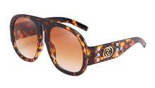 Load image into Gallery viewer, Big Frame Pearl Rivet Sunglasses Women