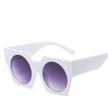 Load image into Gallery viewer, Modern Round Mirror Oversized Sunglasses Women