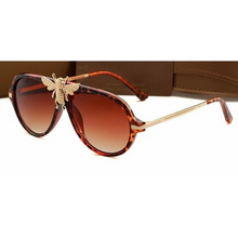 Load image into Gallery viewer, Retro Sunglasses Women Fashion Shades