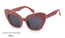 Load image into Gallery viewer, Retro 90s Large Tortoiseshell Cat Eye Sunglasses Women