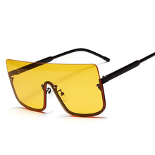 Load image into Gallery viewer, Yellow Oversize Siamese Square Sunglasses Women
