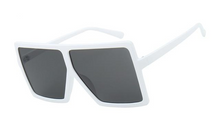 Load image into Gallery viewer, Oversized Sunglasses Women