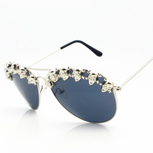 Load image into Gallery viewer, Skull Pilot Sunglasses Woman