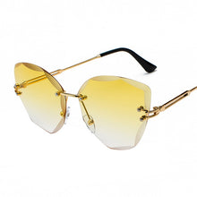 Load image into Gallery viewer, Sunglasses Women Diamond Trimming