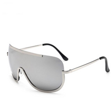 Load image into Gallery viewer, American Stylish Sunglasses Women